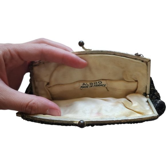 Vintage black and gold evening bag with kiss closure - Picture 5 of 6